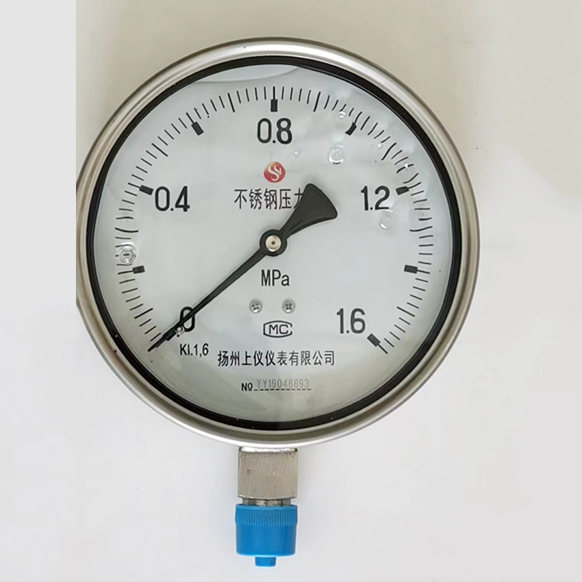 YN-150B不(bú)鏽鋼耐震壓力(li)表